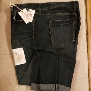 Clinton Rolled Hem Boyfriend Jean